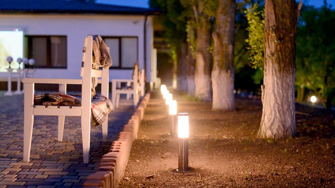 Outdoor store lights wired